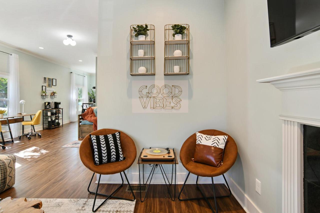Sun Lit Modern Home With Good Vibes And Lots Of Coffee - Designedbydom Atlanta Exteriör bild