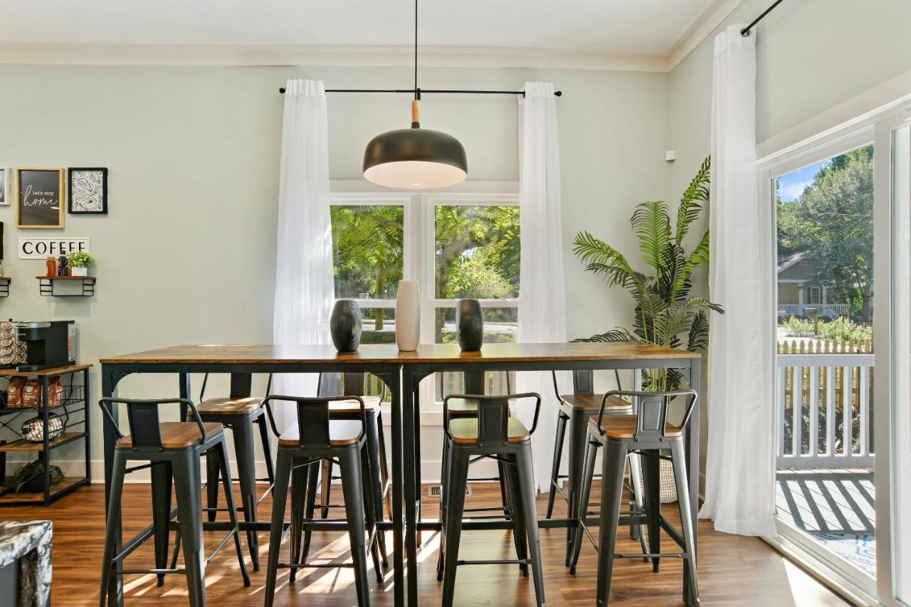 Sun Lit Modern Home With Good Vibes And Lots Of Coffee - Designedbydom Atlanta Exteriör bild
