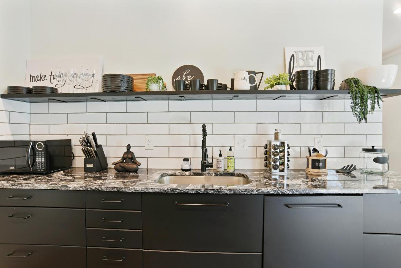 Sun Lit Modern Home With Good Vibes And Lots Of Coffee - Designedbydom Atlanta Exteriör bild